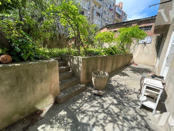 Type 3/4  jardin LA BLANCARDE, surface 74m², jardin 98m² rue ST François DE SALES 13004