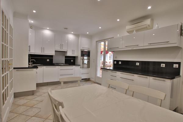 Maison Leuville Sur Orge 7 pièce(s) 160 m2