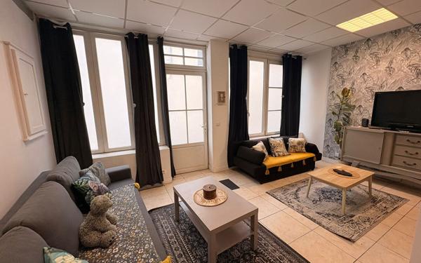 Maison à vendre    2 pièces •  Saint-Aignan