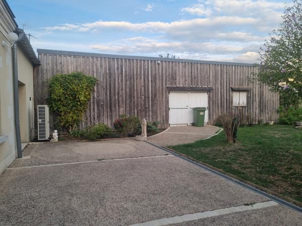 À vendre - Maison, 7 pièces située à Chambray-lès-Tours (37170)