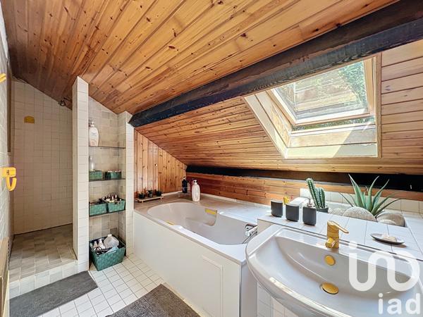 Maison à vendre 10 pièces 326 m² Le Puy-en-Velay