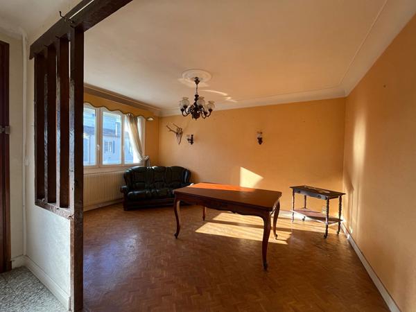 A VENDRE Quartier St Georges à Périgueux Maison de type 4