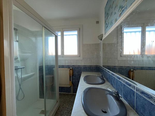 A VENDRE Quartier St Georges à Périgueux Maison de type 4