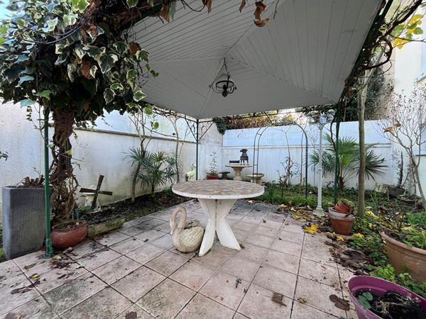 A VENDRE Quartier St Georges à Périgueux Maison de type 4