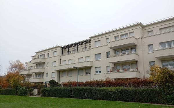 Appartement à louer    2 pièces •  Montévrain