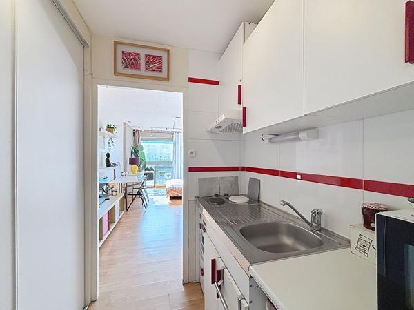 Appartement 1 pièce 29 m2 LA GENETTE