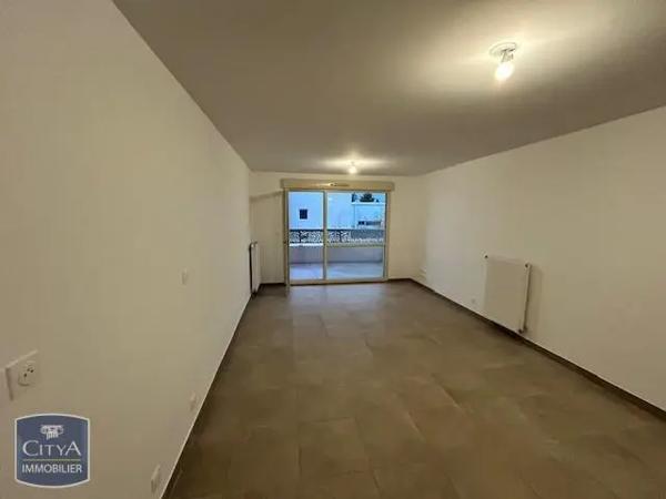 Appartement à louer 3 pièces 61.9m²