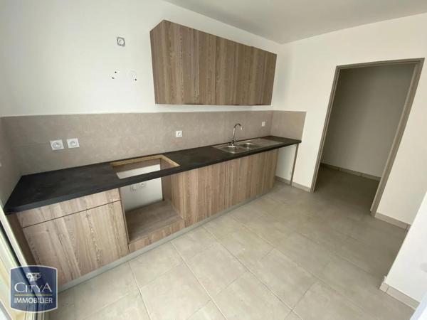 Appartement à louer 4 pièces 115.25m²