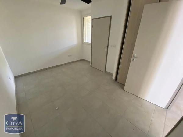 Appartement à louer 4 pièces 115.25m²