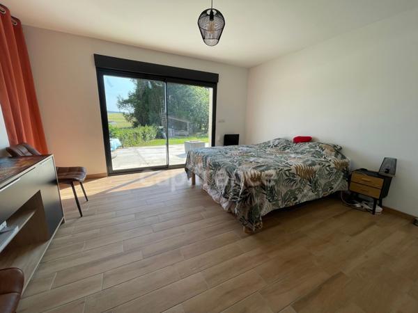 PAVILLON PLAIN PIED 4 CHAMBRES ET JARDIN