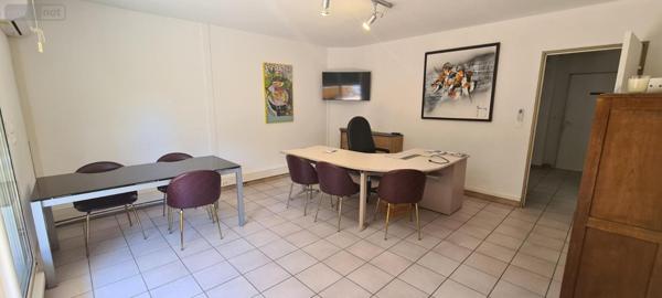 Appartement à rénover à vendre à Céret dans les Pyrénées-Orientales (66400), ref : EM   
Centre ville