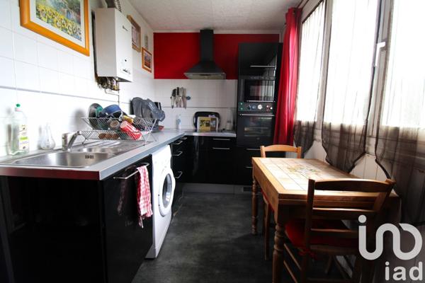 Appartement 2 pièces de 47 m² à Trappes (78190)