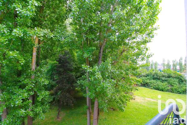 Appartement 2 pièces de 47 m² à Trappes (78190)