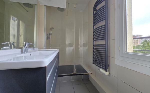 Appartement à vendre    3 pièces • 47,35 m2 Vanves