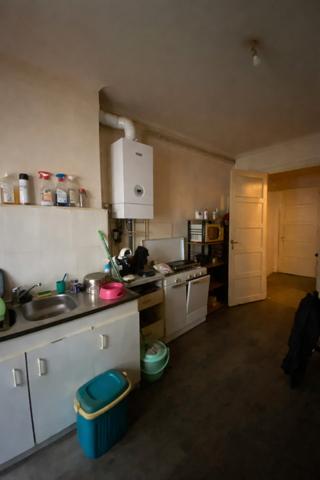 Appartement
         3 pièces
        - 65 m² 40 000 € *