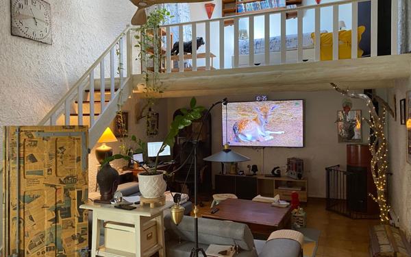 Maison à vendre    4 pièces • 231 m2 Vedène