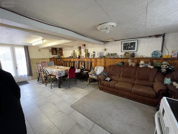 Maison à vendre à Loudéac dans les Côtes-d'Armor (22600), ref : 22110-1936