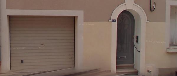 POITIERS CENTRE-VILLE, RUE SCHEURER KESTNER, GARAGE FERME