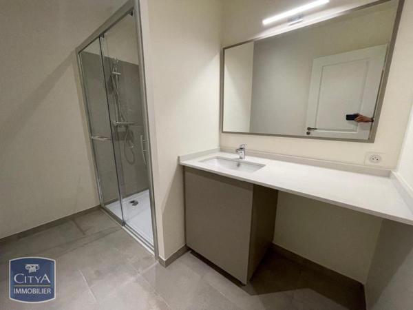 Appartement à louer 3 pièces 63.75m²