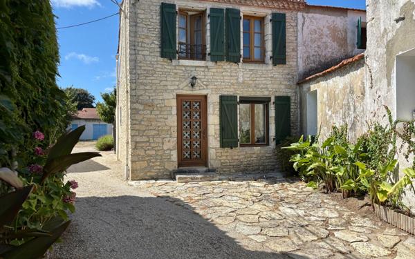 Maison à vendre    5 pièces •  Dolus-d'Oléron