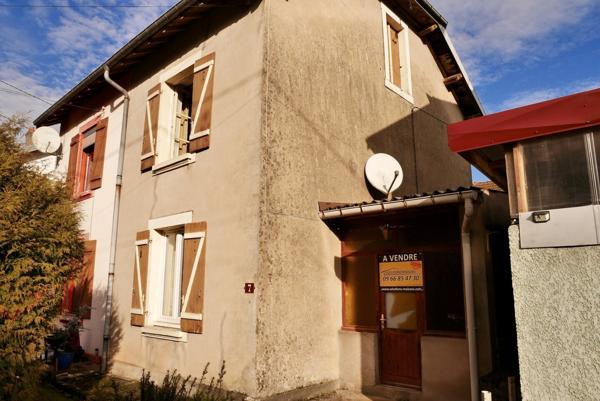 MAISON DE VILLAGE A RENOVER