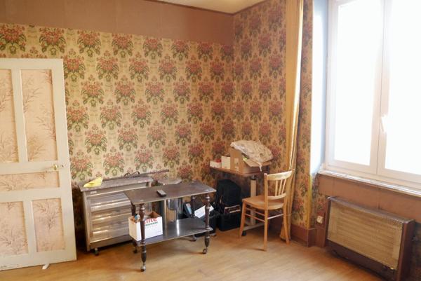 MAISON DE VILLAGE A RENOVER