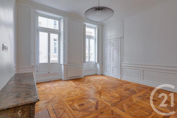 Appartement F3 à vendre  3 pièces - 62 m2 LYON - 69002