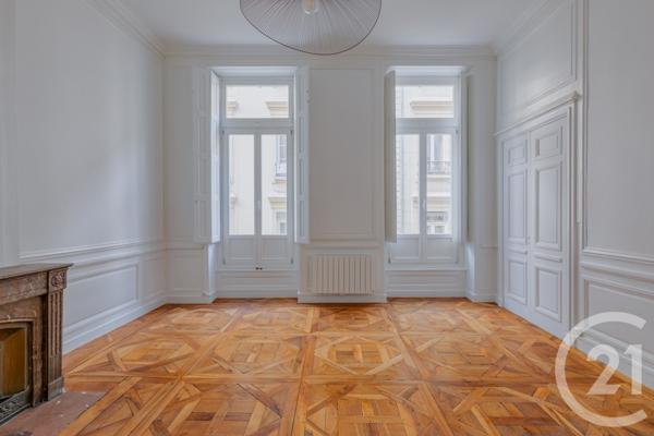 Appartement F3 à vendre  3 pièces - 62 m2 LYON - 69002