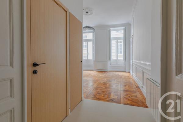 Appartement F3 à vendre  3 pièces - 62 m2 LYON - 69002