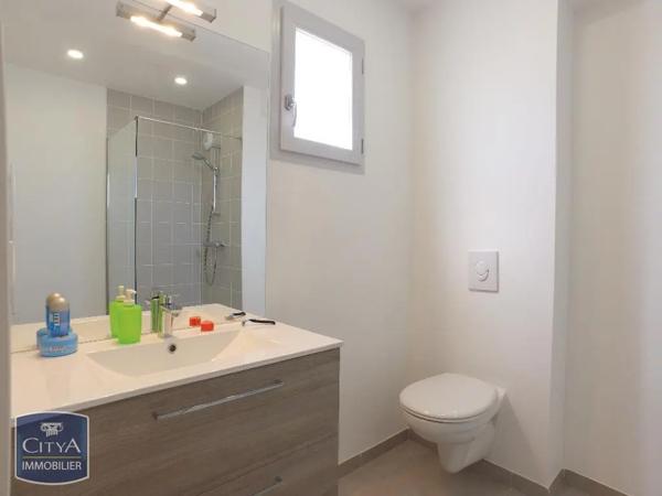 Appartement à louer 2 pièces 47.1m²