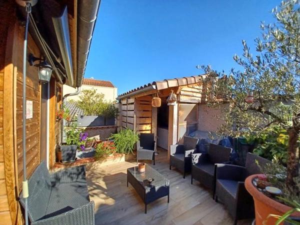 Vente                                                      Fonds de commerce
                        
                     7 pièces                      182 m2                     à Gaillac