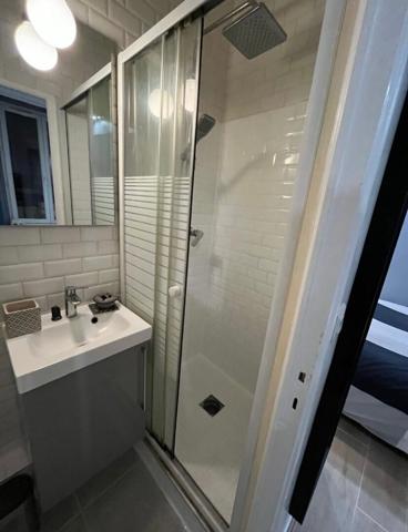 Appartement Paris 1 pièce(s) 15.27 m2