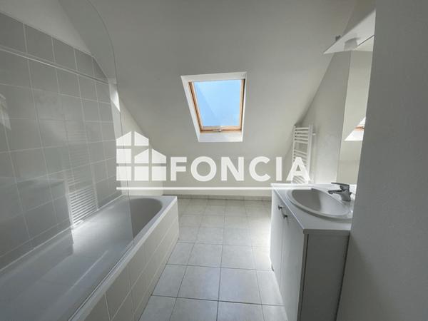 Location Appartement 2 pièces 53.64 m² - 24 RUE DES GABONNES Montval-sur-loir 72500