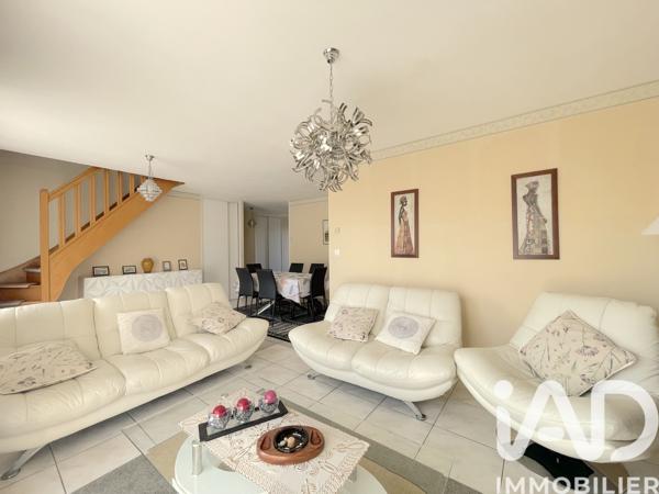 Maison à vendre 7 pièces 151 m² Villemandeur