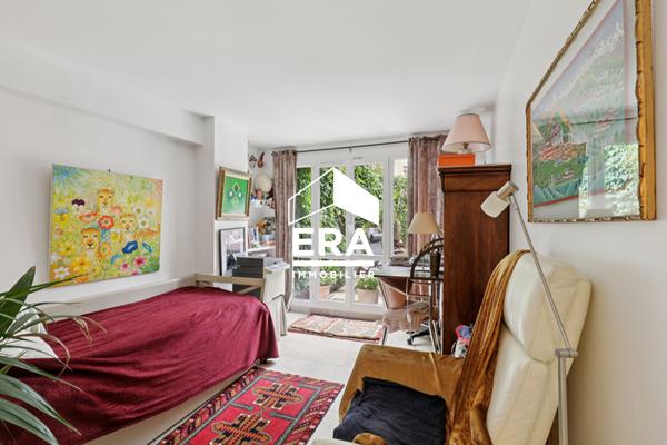 Appartement Courbevoie 5 pièce(s) 126.84 m2