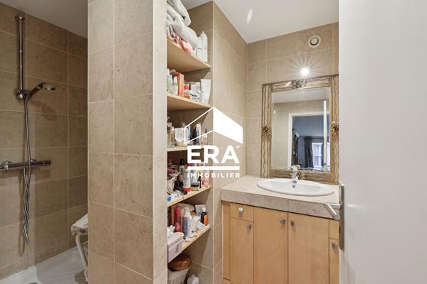 Appartement Courbevoie 5 pièce(s) 126.84 m2