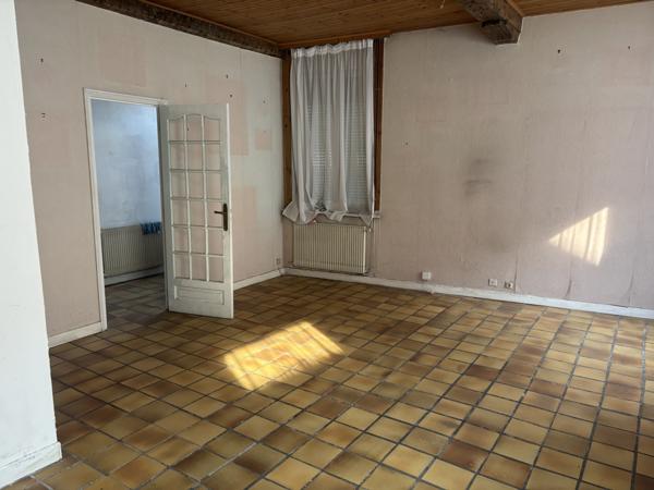 Saint-Omer (62500) Maison de ville 98 m2 A rénover
