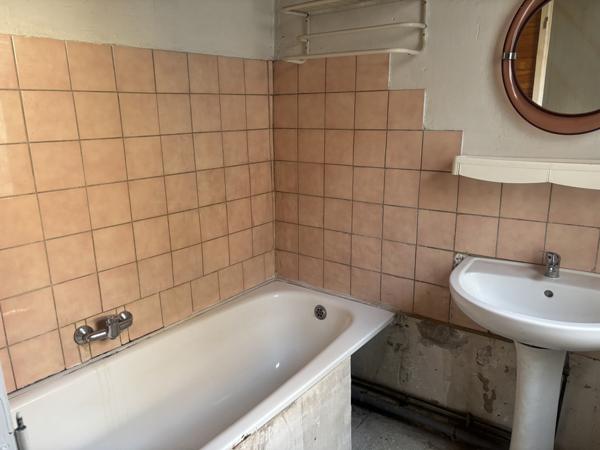 Saint-Omer (62500) Maison de ville 98 m2 A rénover