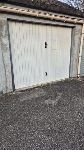 Parking / box Grenoble 15 m2