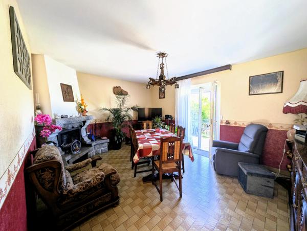 44410 HERBIGNAC - Au calme- Maison  avec sous-sol - 4 chambres - garage -avec terrain de presque 1 hectare