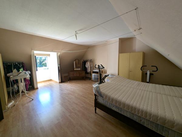 44410 HERBIGNAC - Au calme- Maison  avec sous-sol - 4 chambres - garage -avec terrain de presque 1 hectare