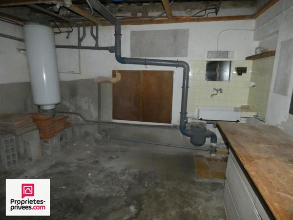 RIANS Maison de village avec terrasse et garage