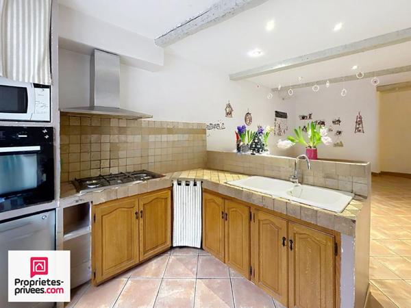 RIANS Maison de village avec terrasse et garage