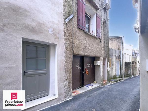 RIANS Maison de village avec terrasse et garage