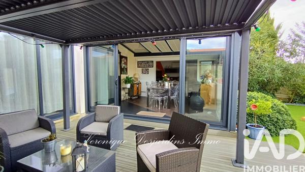Maison à vendre 6 pièces 160 m² Saintes