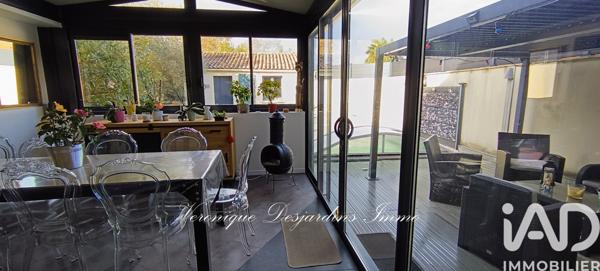 Maison à vendre 6 pièces 160 m² Saintes
