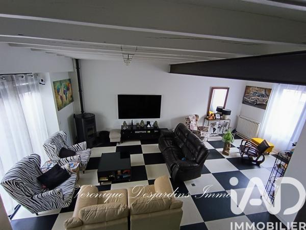 Maison à vendre 6 pièces 160 m² Saintes