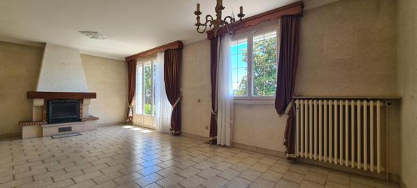 Maison Saint Martin Belle Roche 5 pièce(s) 132 m2