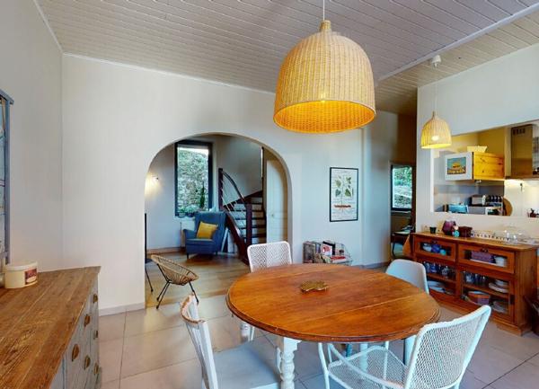 Maison à vendre    6 pièces •  Rodez