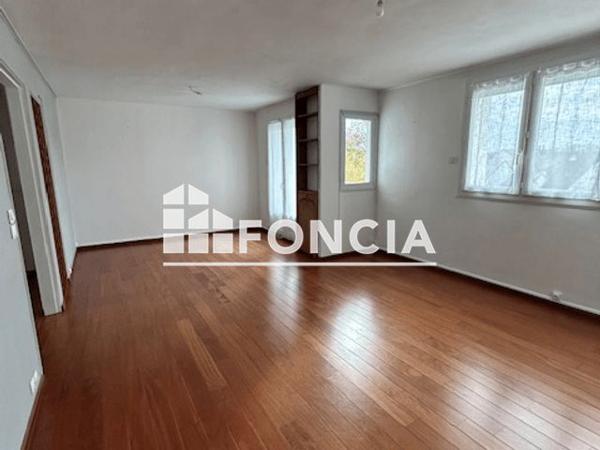 Location Appartement 4 pièces 80.39 m² - Meaux 77100